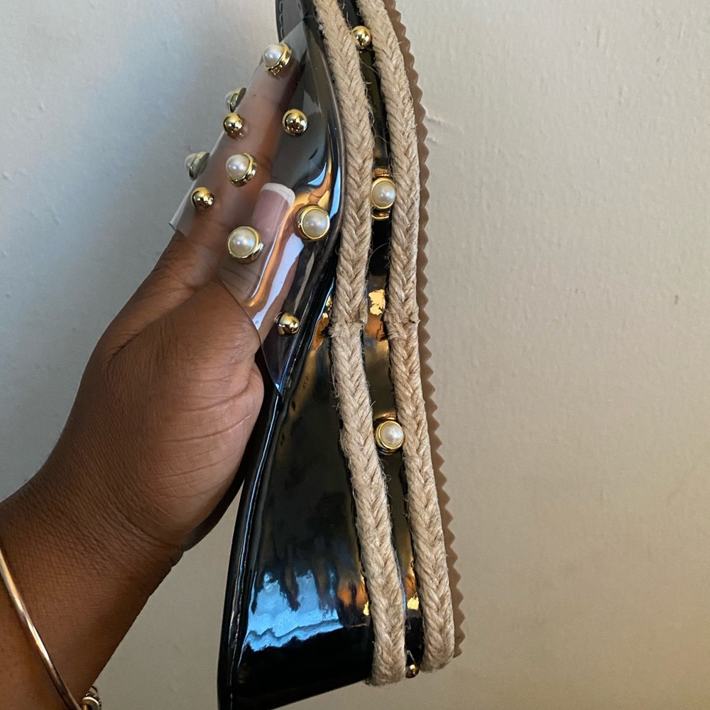 Sandals - Picture 4 of 5